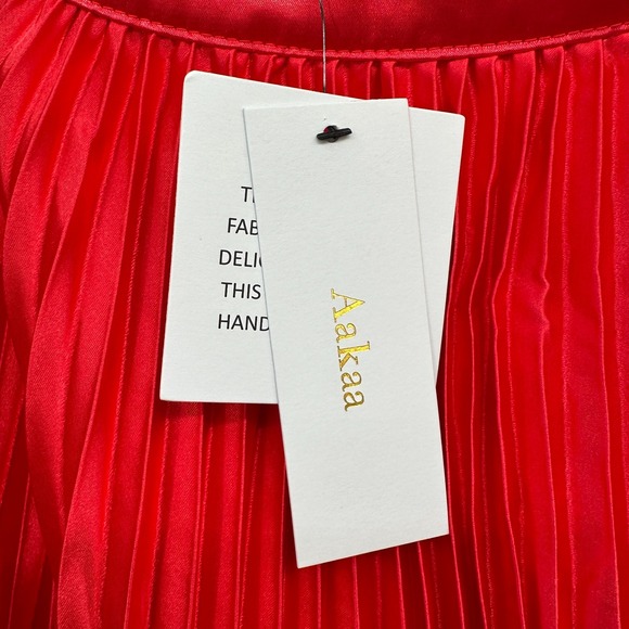 Aakaa Maxi Skirt Size Medium Accordion Pleats Red Satin Long Length Romantic - Picture 9 of 12